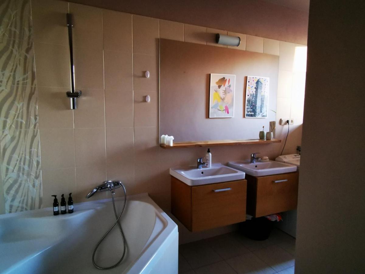 Falcon Apartment Trnava Bagian luar foto