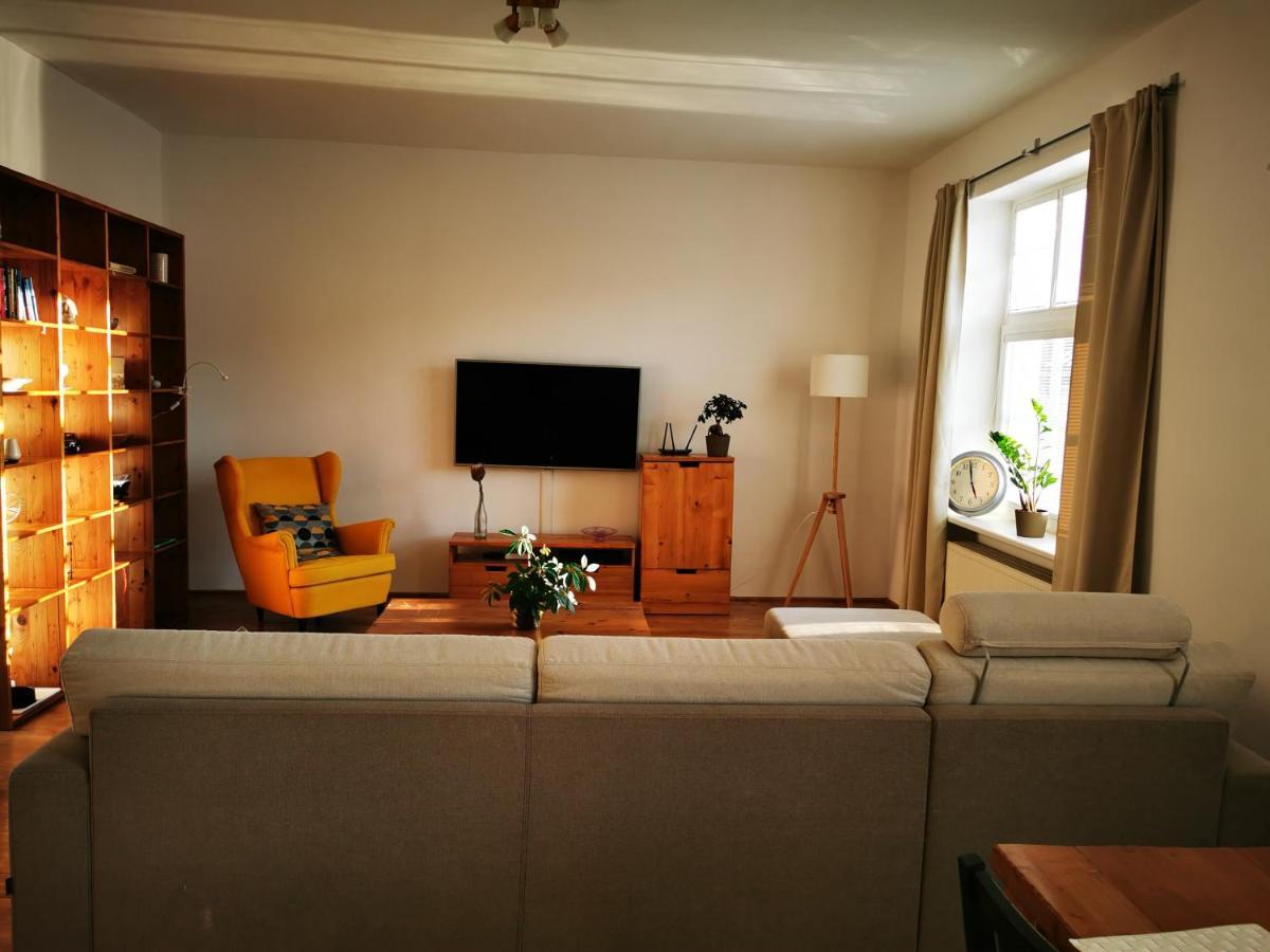 Falcon Apartment Trnava Bagian luar foto