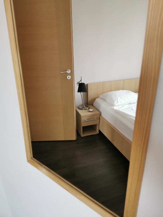 Falcon Apartment Trnava Bagian luar foto